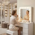 Toaletka kosmetyczna z lustrem i oświetleniem LED 4 szuflady taboret ModernHome