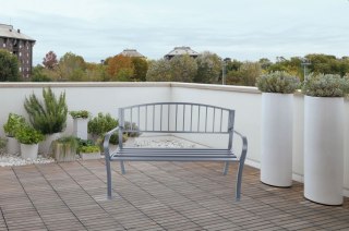 ŁAWKA OGRODOWA Z OPARCIEM PARKOWA NA TARAS BALKON METALOWA KONSTRUKCJA GRAFITOWA